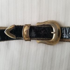 Vintage 80s Womens Black Patent Leather Belt
